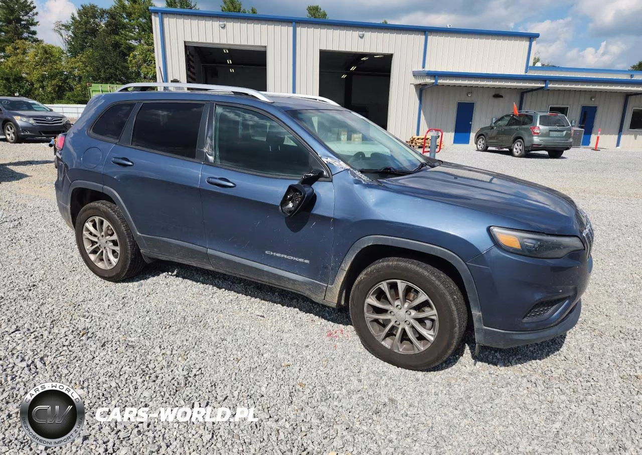 2020 Jeep Cherokee Latitude VIN:1C4PJMCB1LD533956 - 4