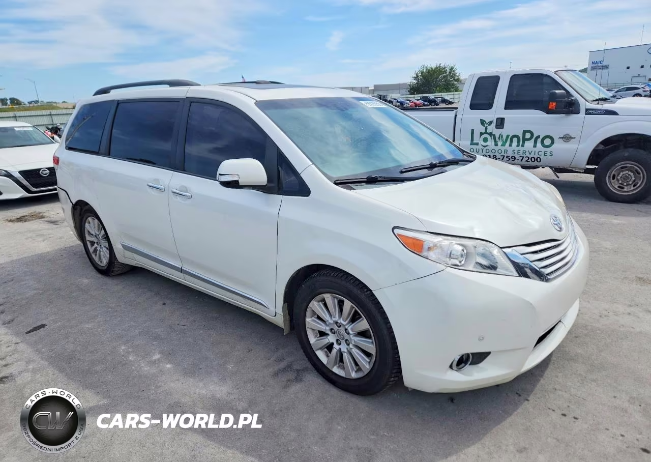 2013 Toyota Sienna Limited 7-Passenger VIN:5TDDK3DCXDS065832 - 4