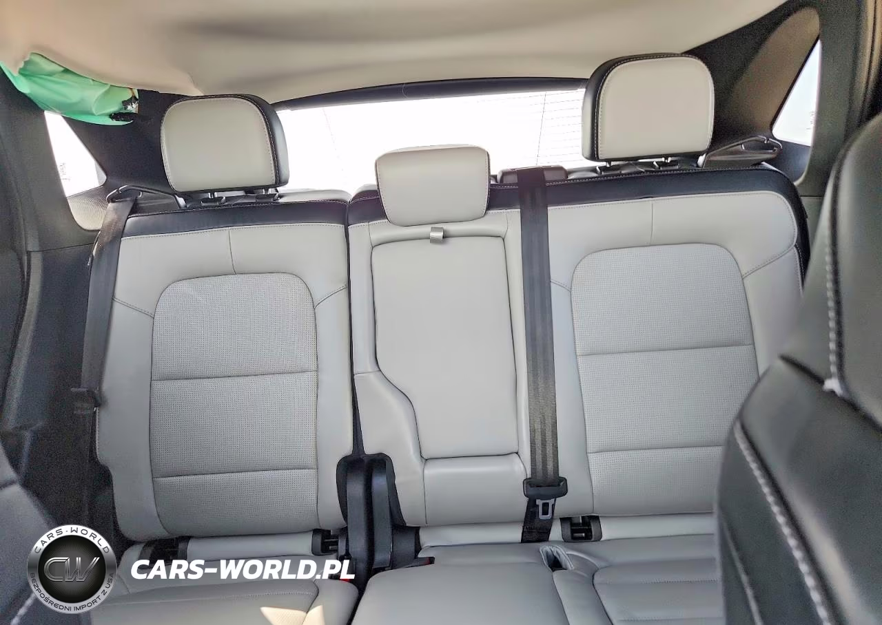2025 Ford Escape Platinum VIN:1FMCU9JZ1SUA15116 - 10