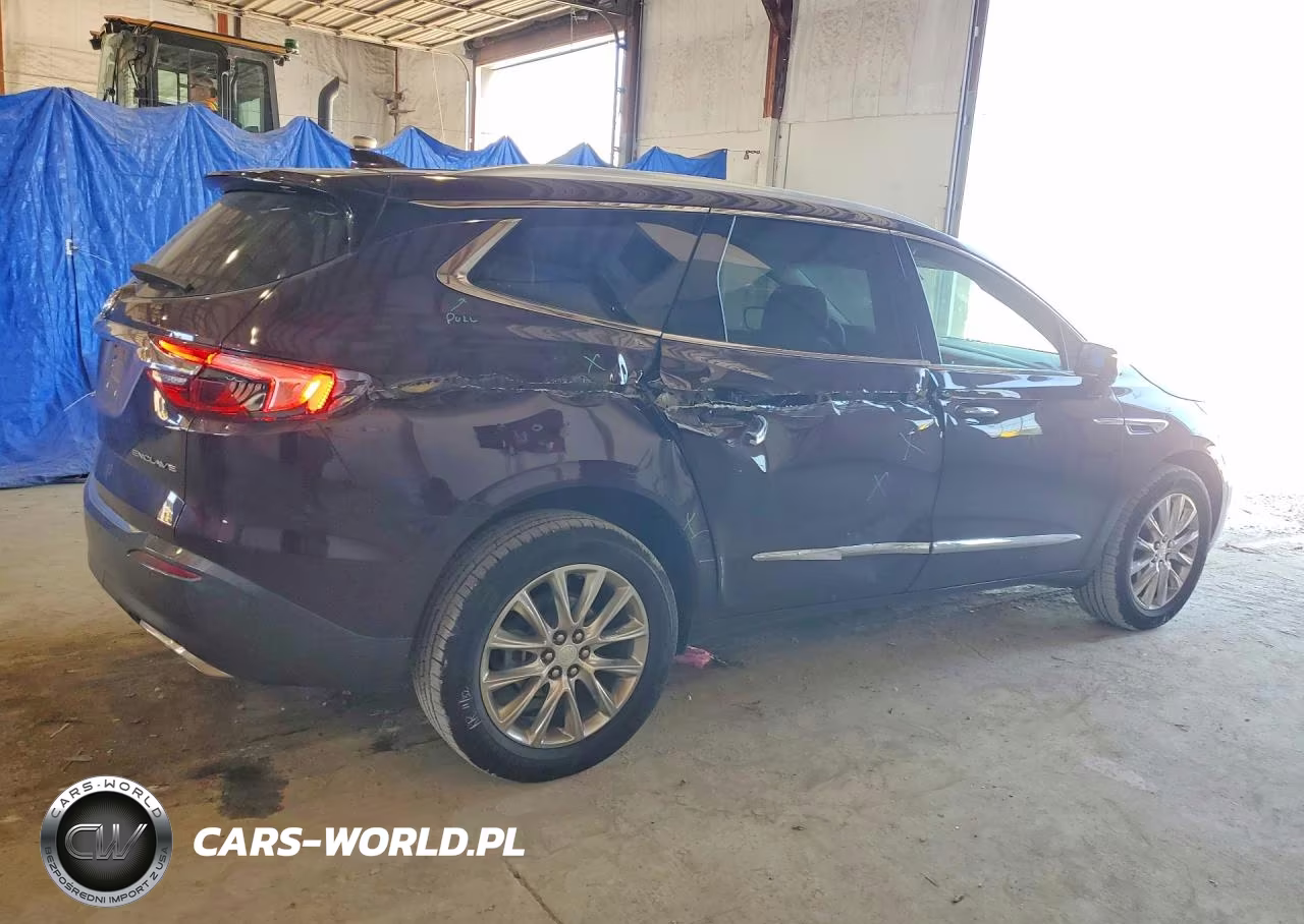 2018 Buick Enclave Essence VIN:5GAERBKW4JJ280575 - 3
