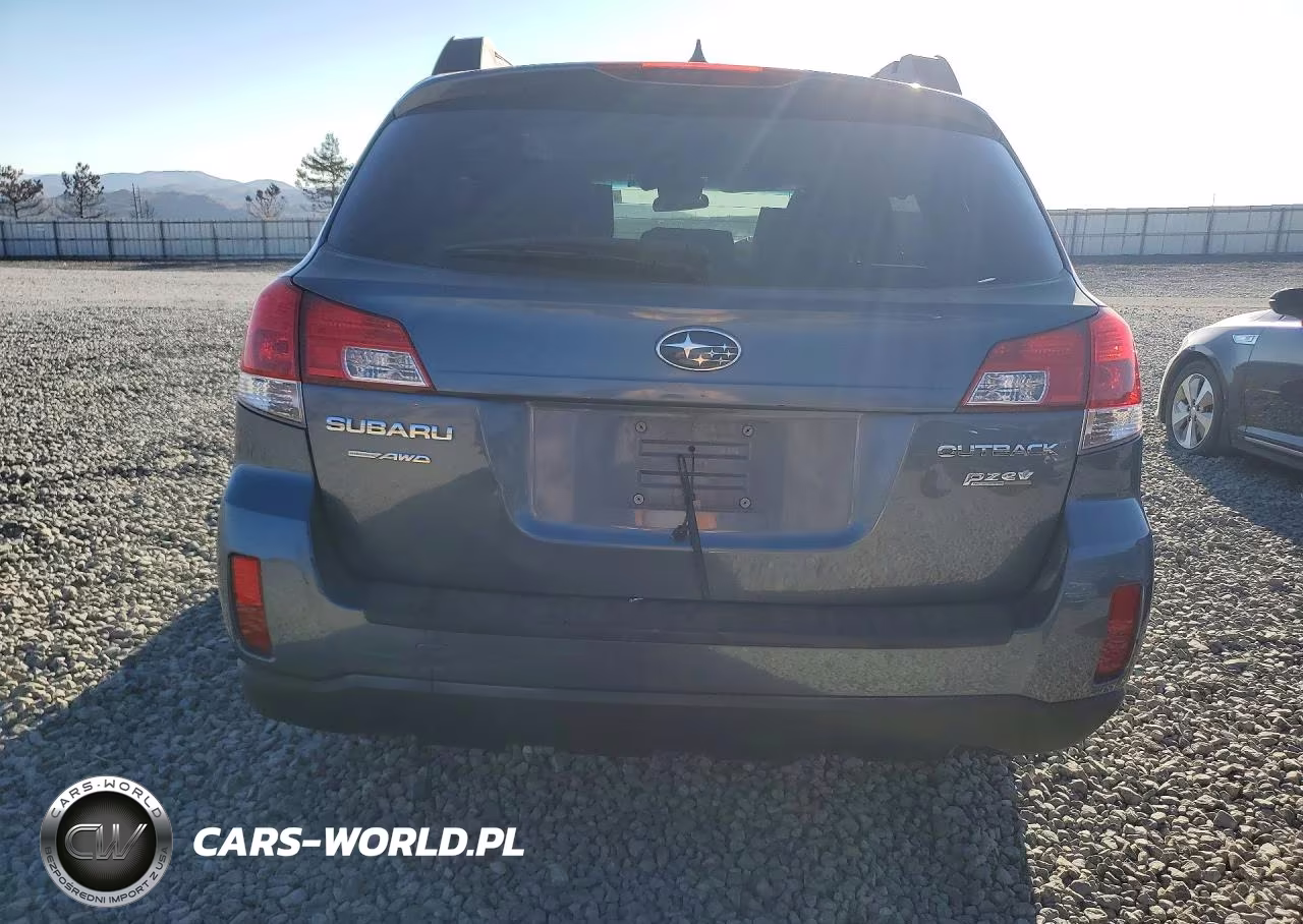 2014 Subaru Outback 2.5I Premium VIN:4S4BRBCC5E3215956 - 6