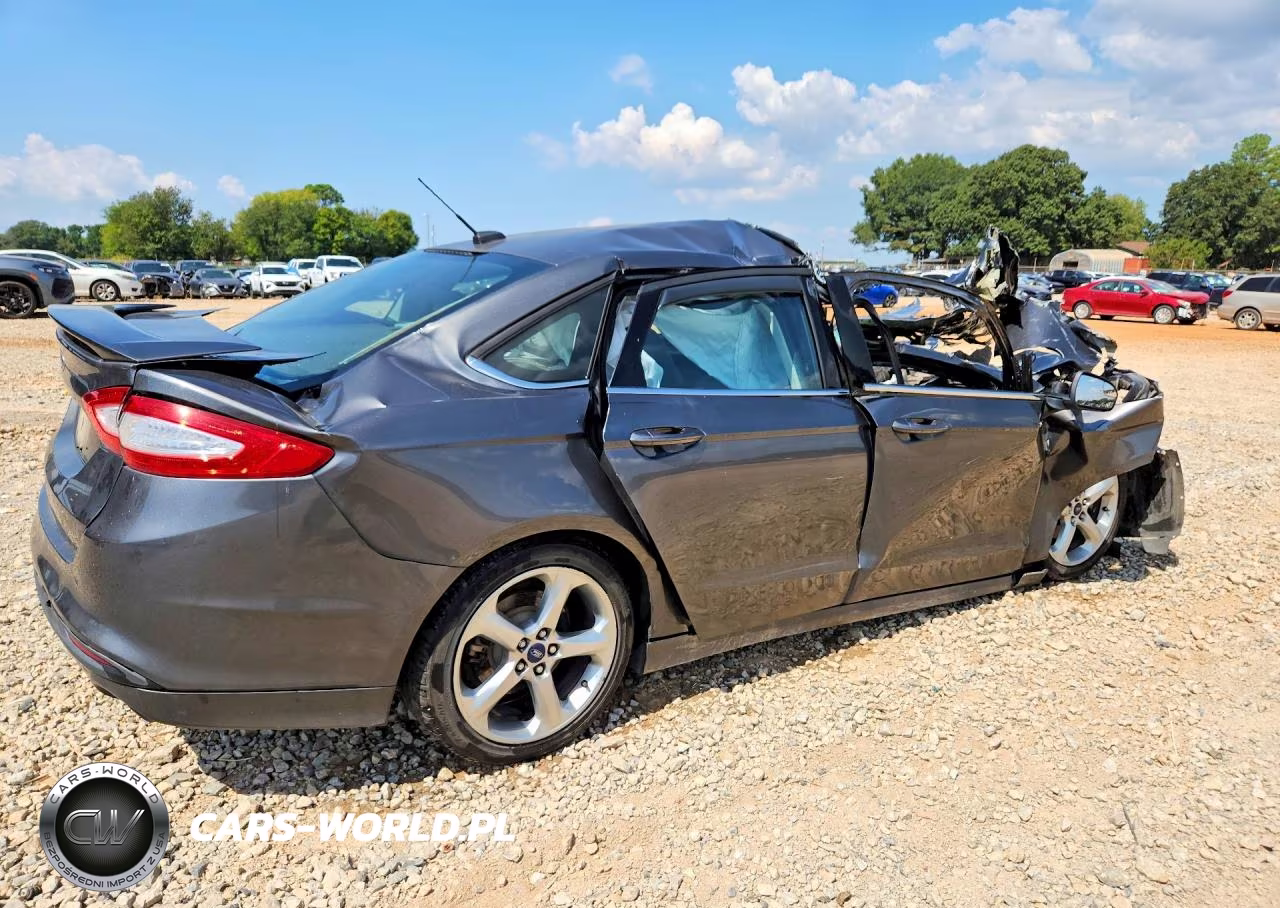 2016 Ford Fusion S VIN:3FA6P0G77GR337094 - 3