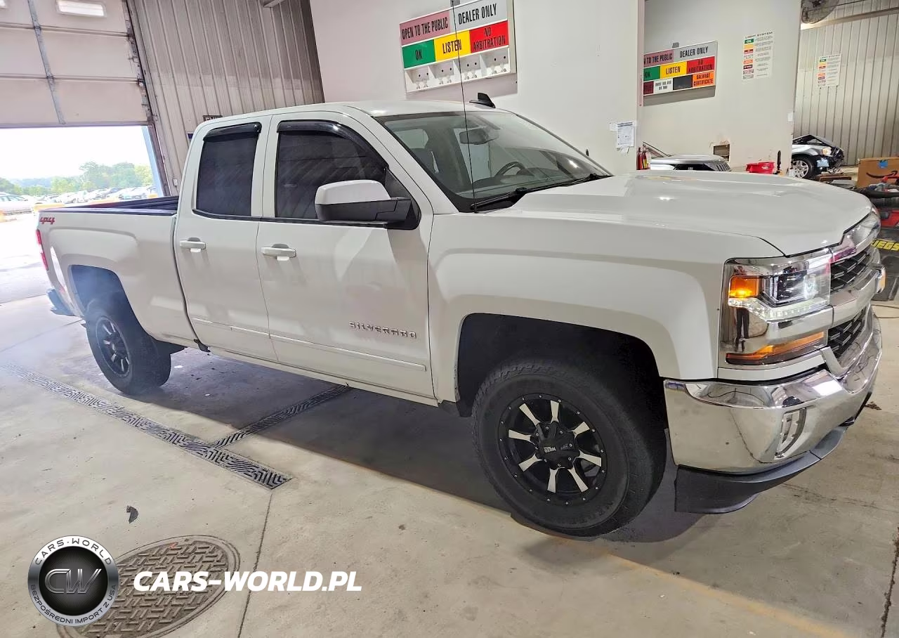 2018 Chevrolet Silverado K1500 Lt VIN:2GCVKREC2J1102333 - 4