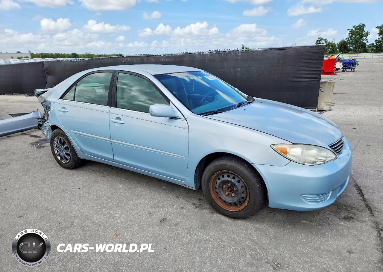 2005 Toyota Camry Le VIN:4T1BE32K85U593855 - 4