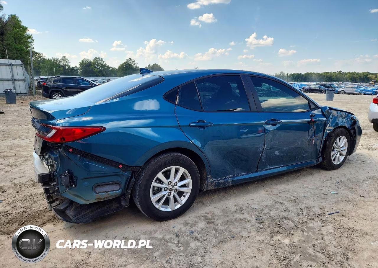 2025 Toyota Camry Le VIN:4T1DAACK4SU186747 - 3