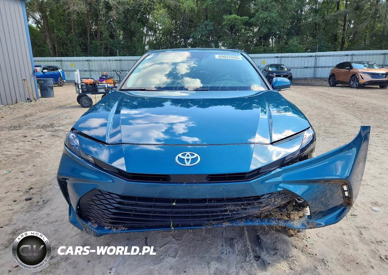 2025 Toyota Camry Le VIN:4T1DAACK4SU186747 - 5