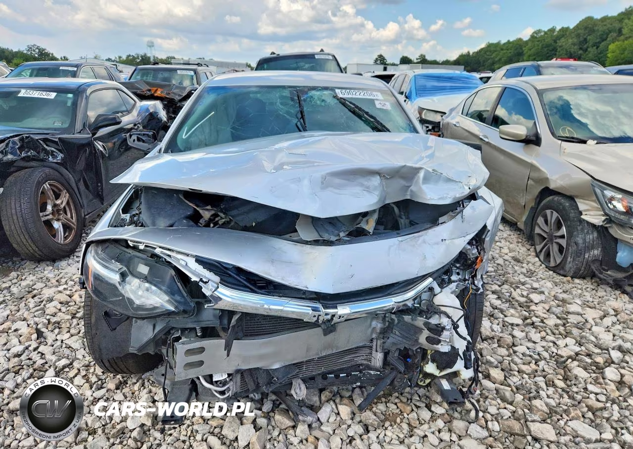 2019 Chevrolet Malibu VIN:1G1ZB5ST3KF173834 - 5