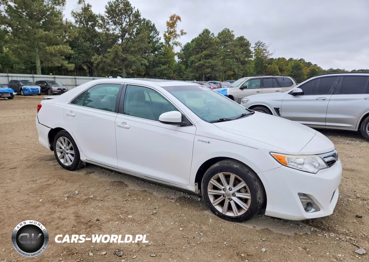 2014 Toyota Camry Hybrid Xle VIN:4T1BD1FK5EU139709 - 4