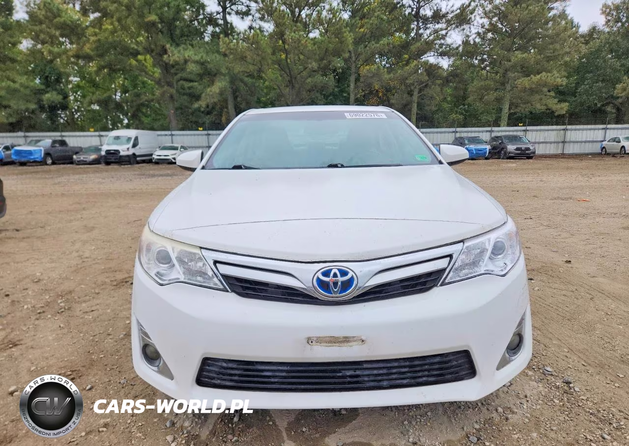 2014 Toyota Camry Hybrid Xle VIN:4T1BD1FK5EU139709 - 5