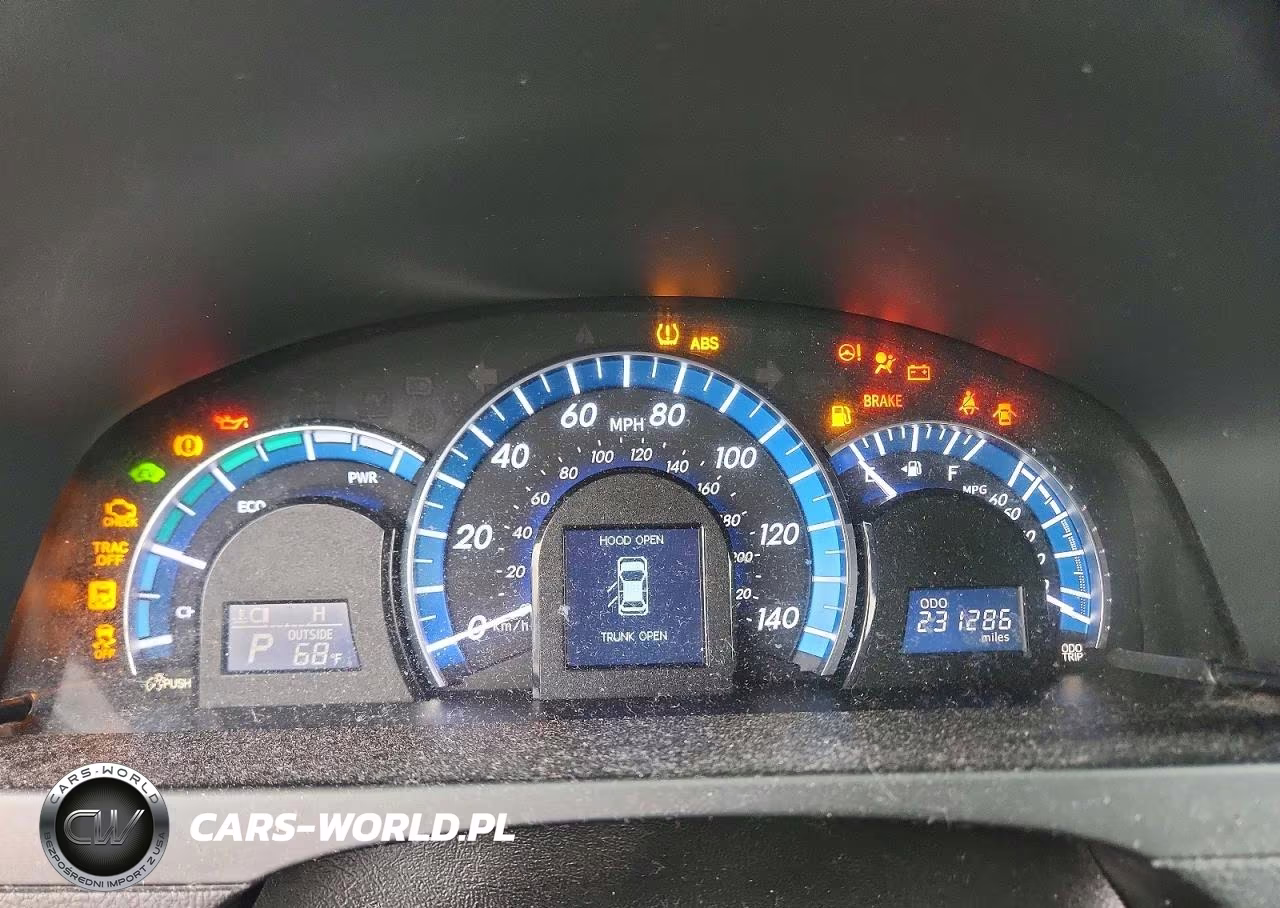 2014 Toyota Camry Hybrid Xle VIN:4T1BD1FK5EU139709 - 9