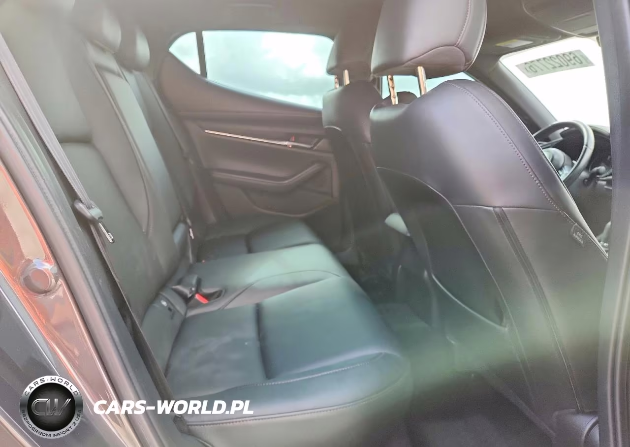 2019 Mazda 3 Preferred VIN:JM1BPAMM8K1146702 - 10