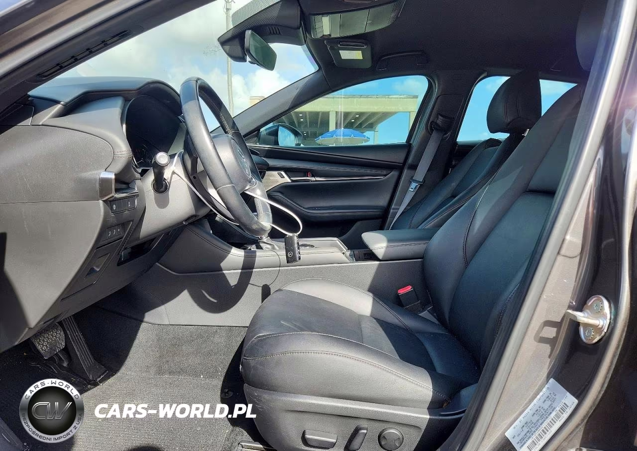2019 Mazda 3 Preferred VIN:JM1BPAMM8K1146702 - 7