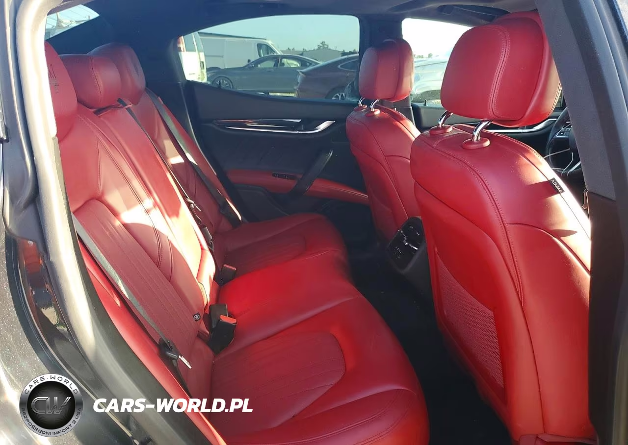 2022 Maserati Ghibli Modena VIN:ZAM57YTM7N1388310 - 10