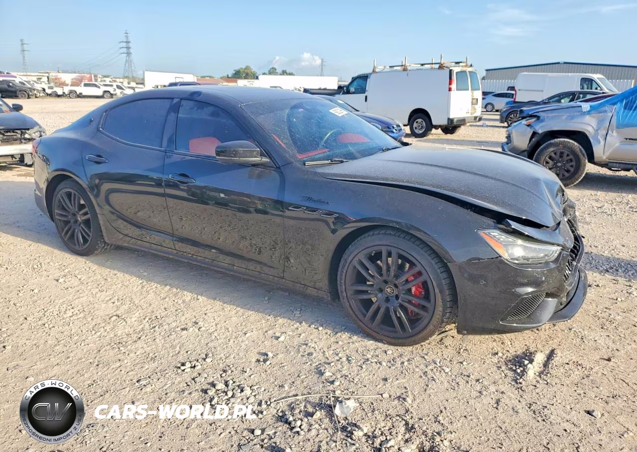 2022 Maserati Ghibli Modena VIN:ZAM57YTM7N1388310 - 4