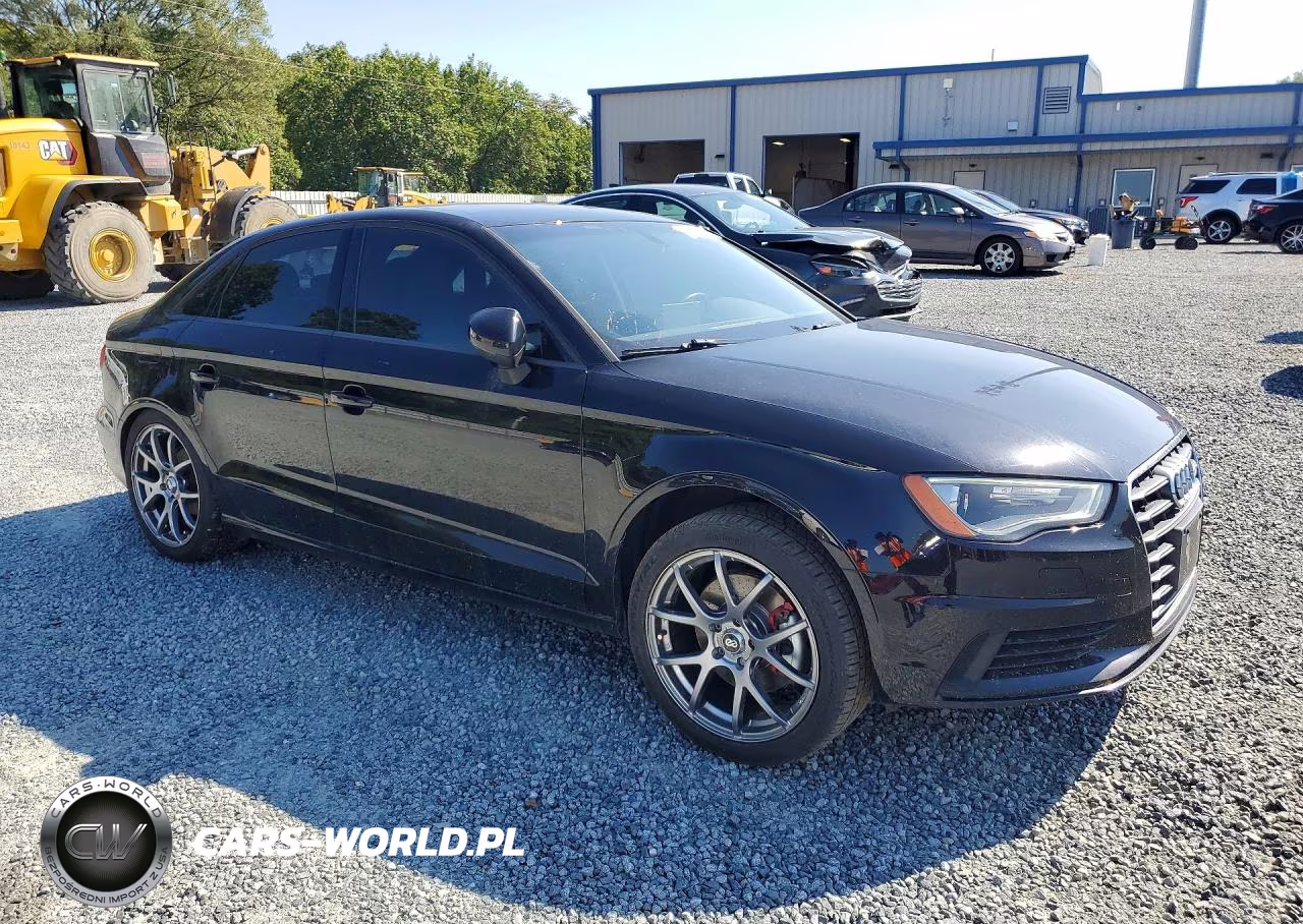 2015 Audi A3 Premium VIN:WAUBFGFF1F1130557 - 4