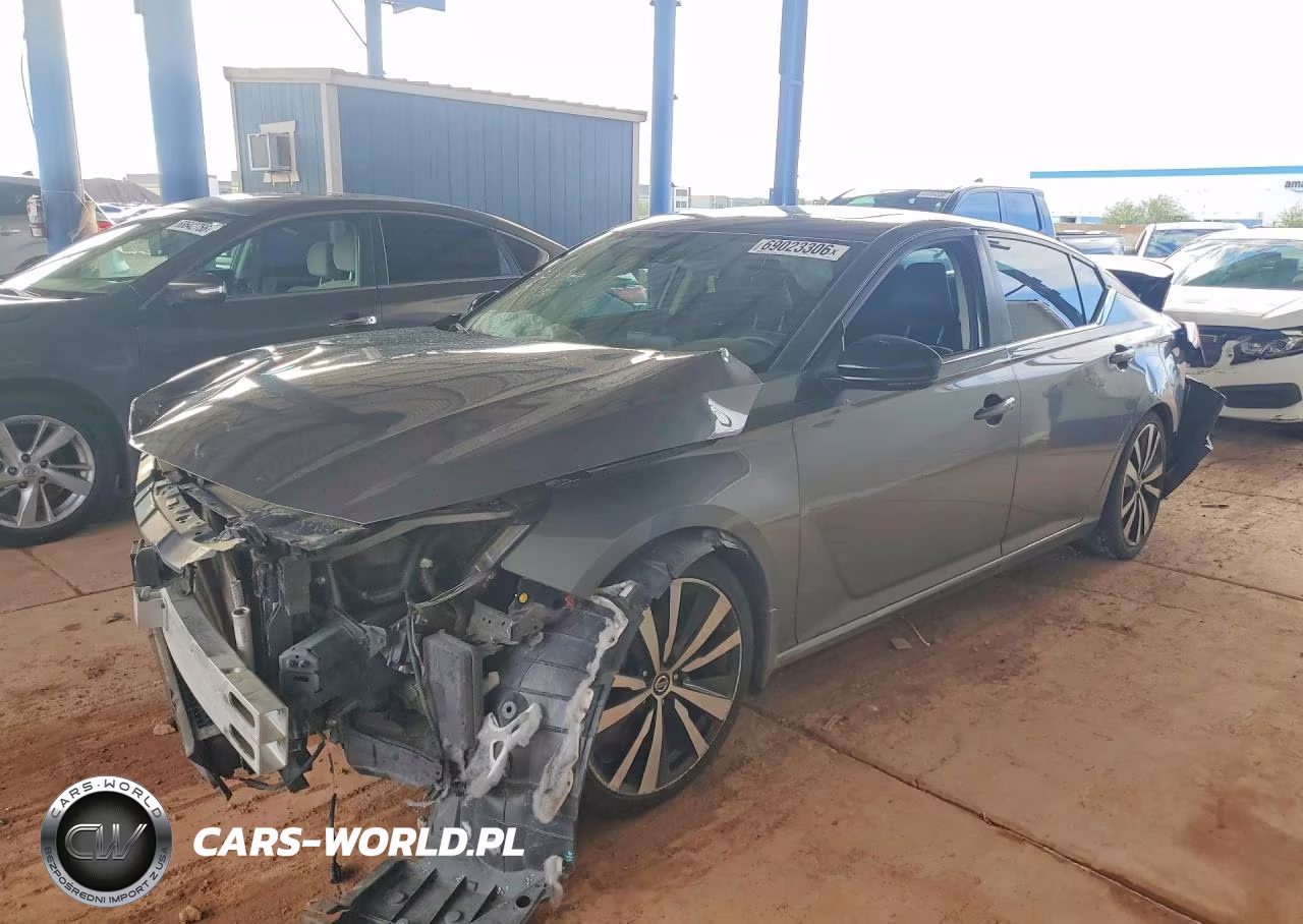 2020 Nissan Altima Sr