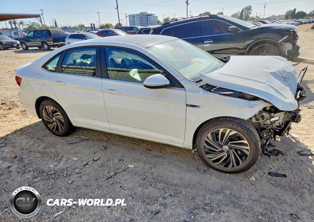 2019 Volkswagen Jetta Sel Premium VIN:3VWG57BU8KM103804 - 4