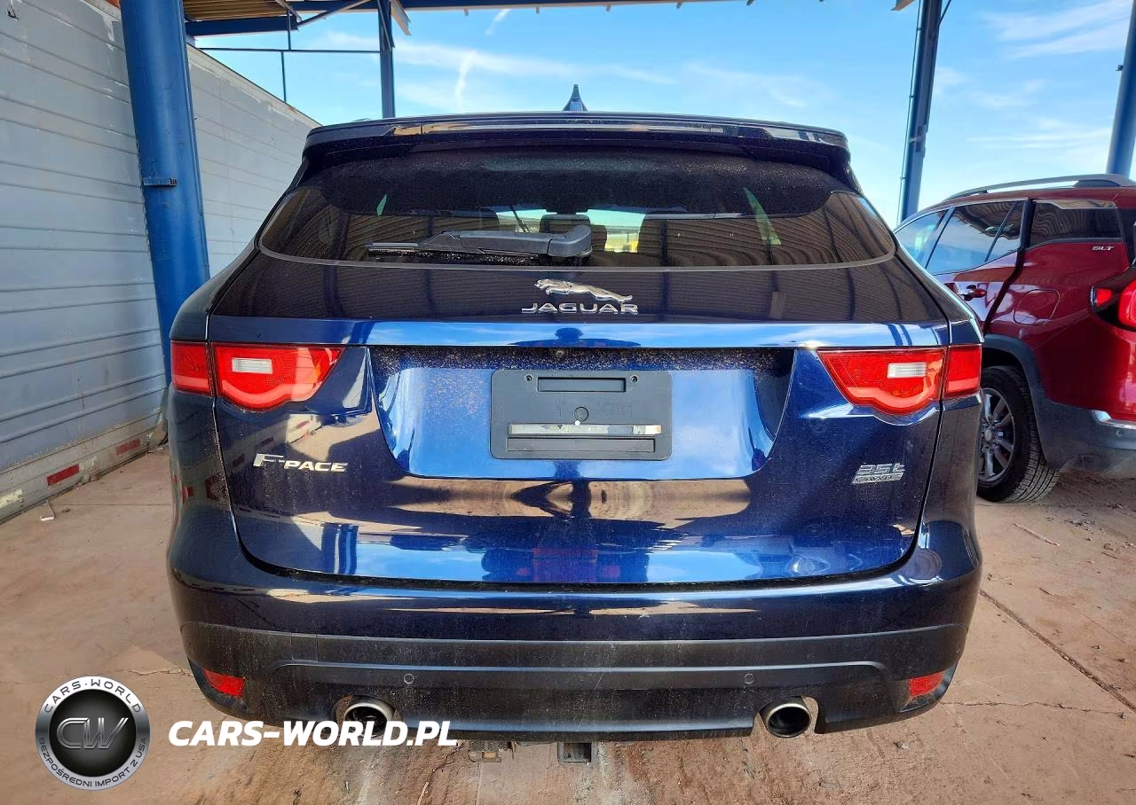 2017 Jaguar F-Pace R - Sport VIN:SADCL2BV9HA084306 - 6