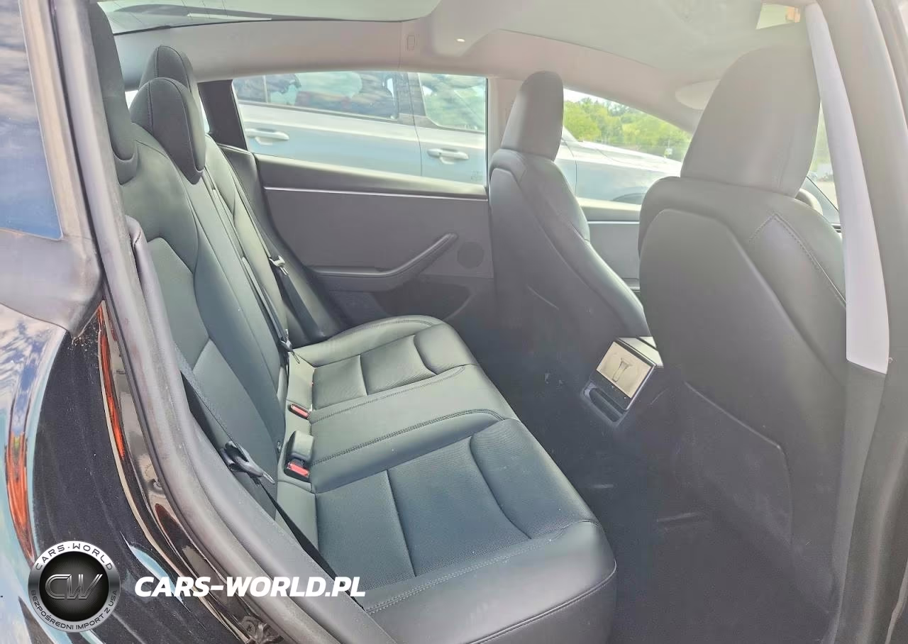 2024 Tesla Model 3 VIN:5YJ3E1EAXRF739686 - 10