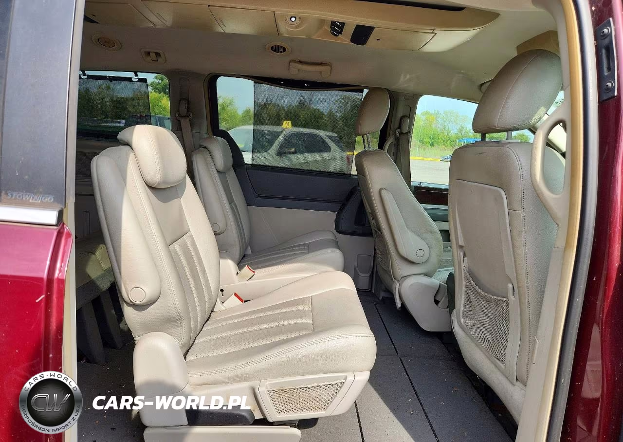 2009 Chrysler Town & Country Touring VIN:2A8HR54119R634163 - 11