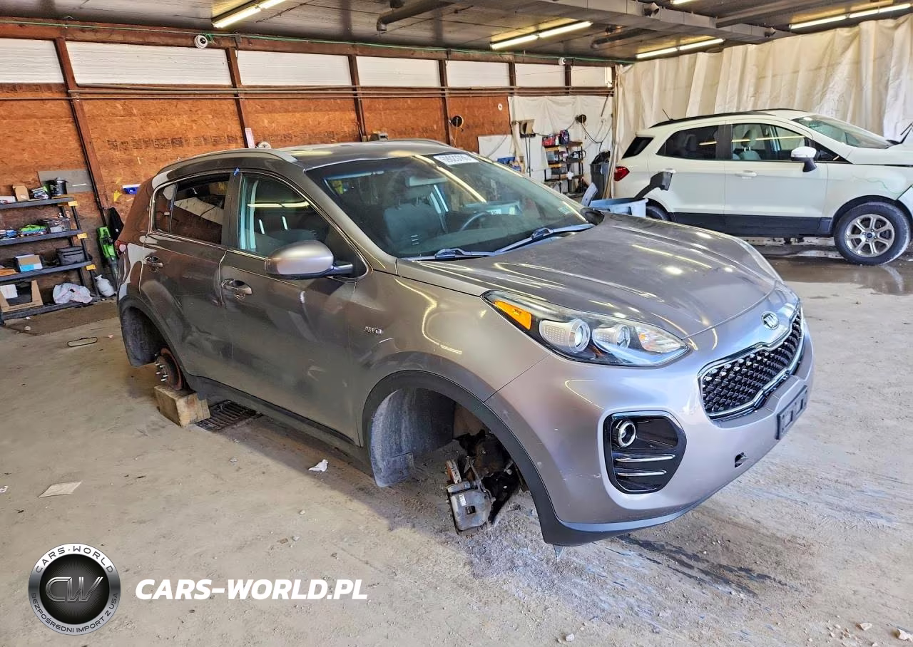 2018 Kia Sportage Lx VIN:KNDPMCAC5J7421203 - 4