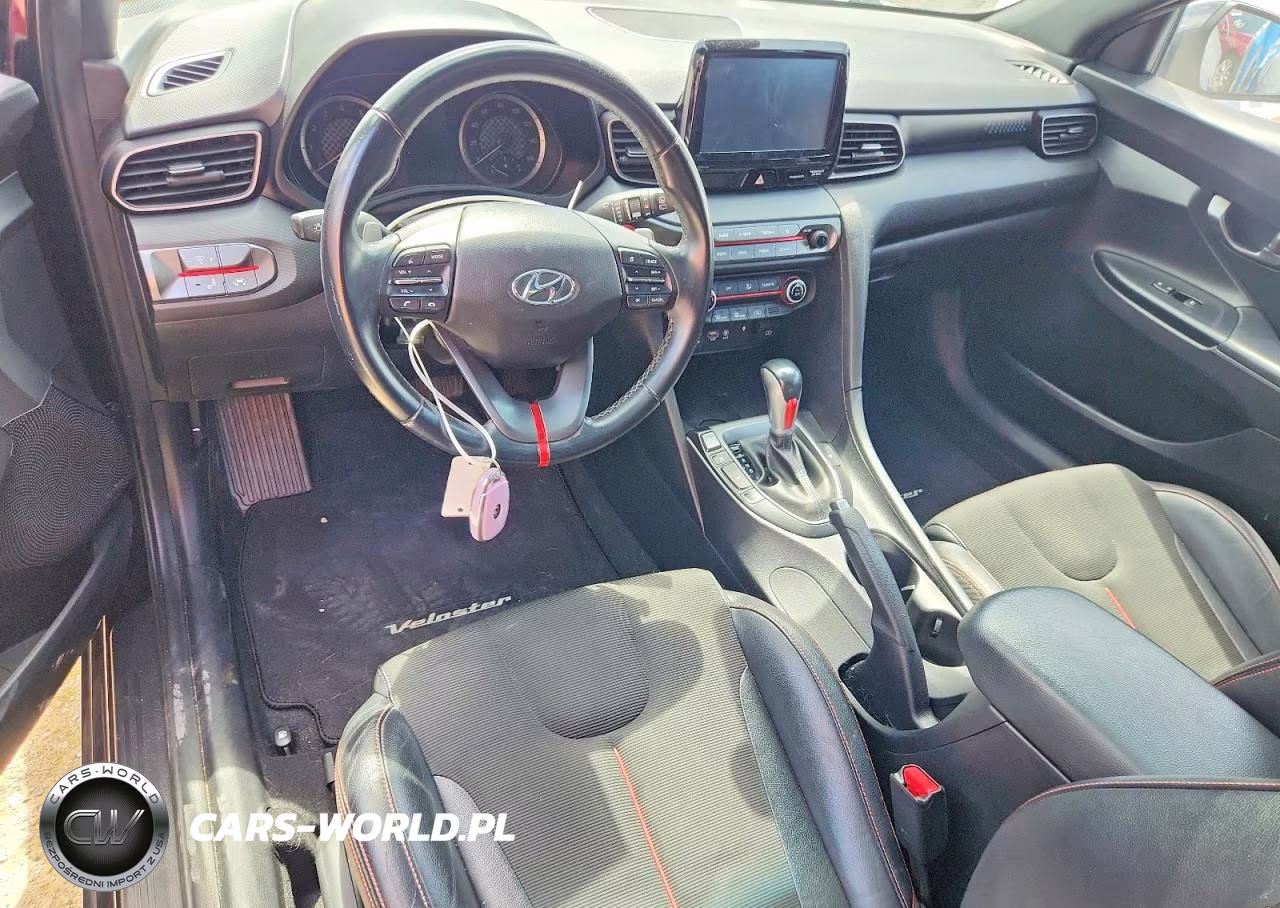 2020 Hyundai Veloster 2.0L Premium VIN:KMHTG6AF0LU032003 - 8