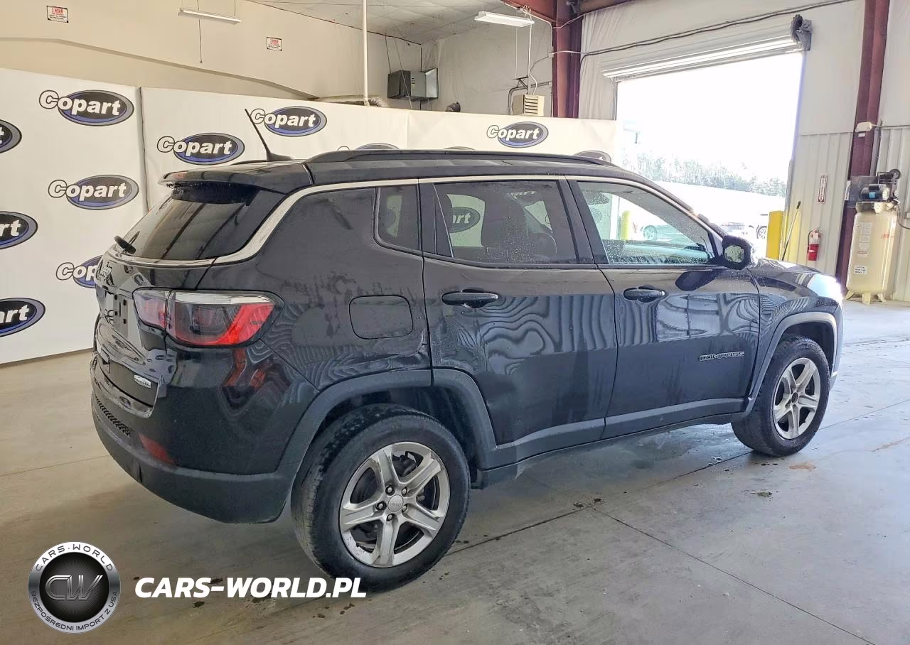 2024 Jeep Compass Latitude VIN:3C4NJDBN1RT607852 - 3