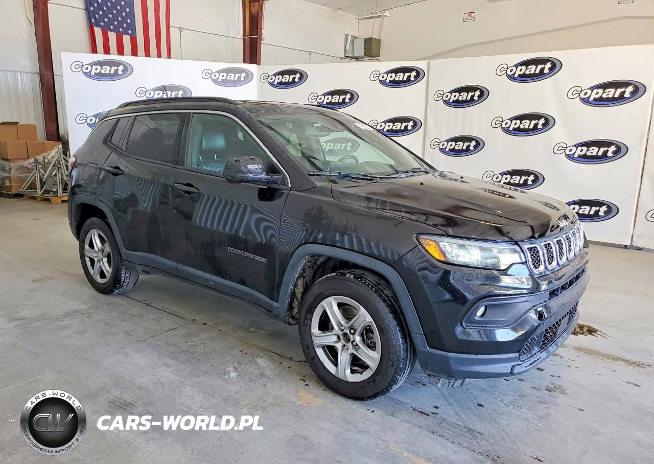 2024 Jeep Compass Latitude VIN:3C4NJDBN1RT607852 - 4