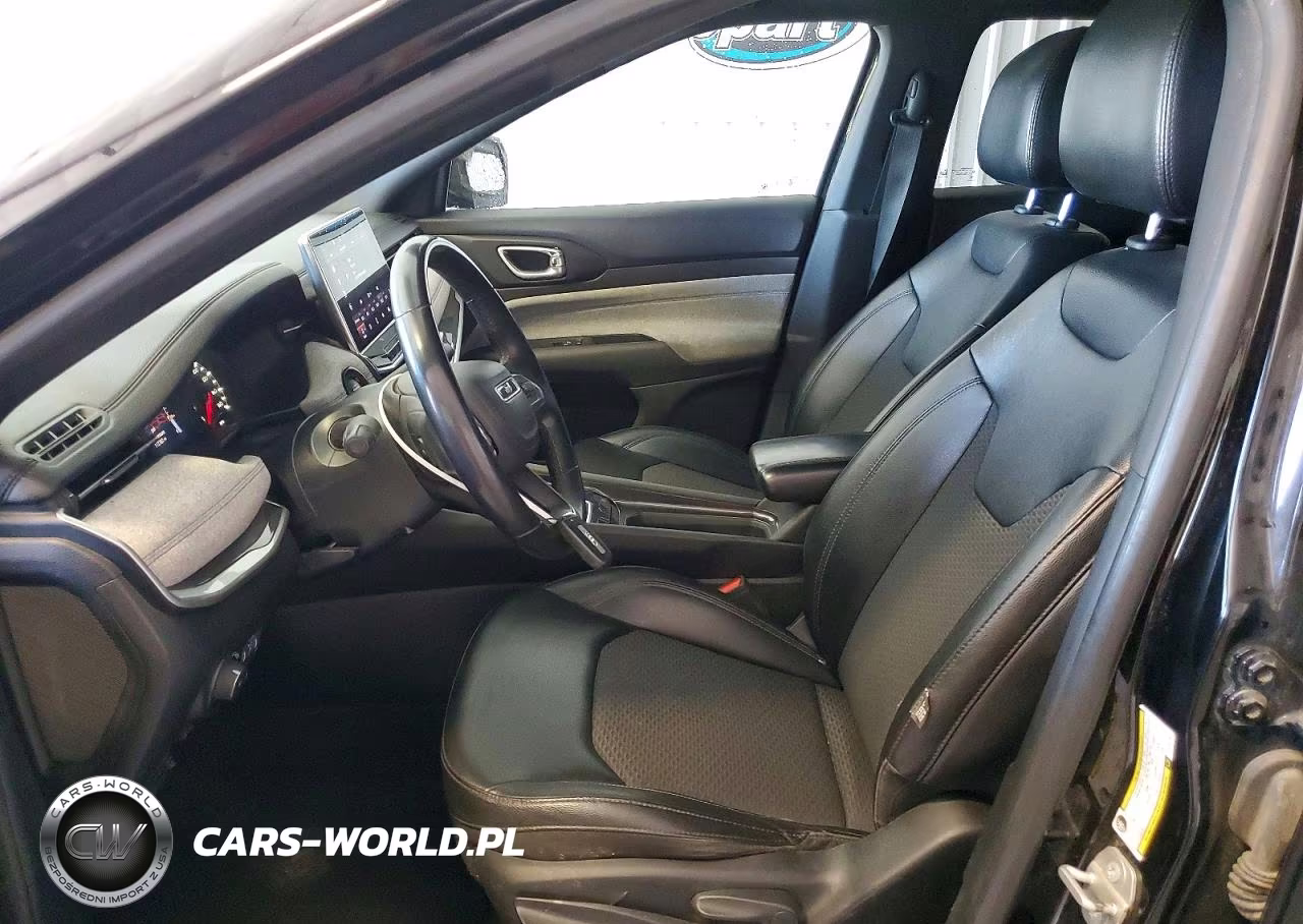 2024 Jeep Compass Latitude VIN:3C4NJDBN1RT607852 - 7