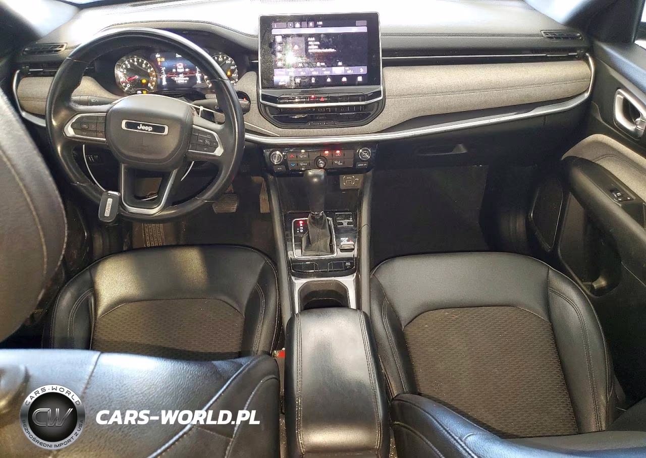 2024 Jeep Compass Latitude VIN:3C4NJDBN1RT607852 - 8