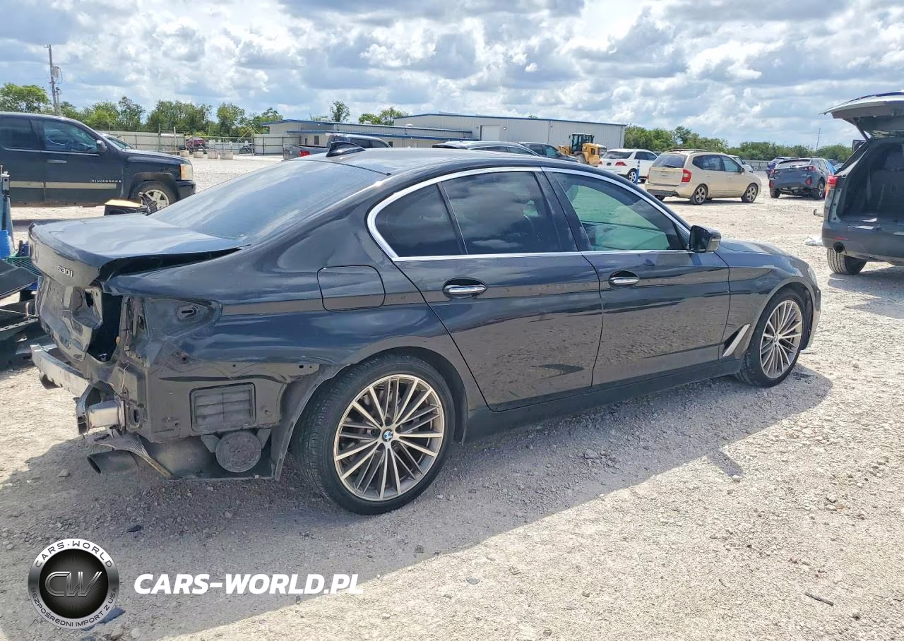 2018 BMW 530 I VIN:WBAJA5C53JG899027 - 3