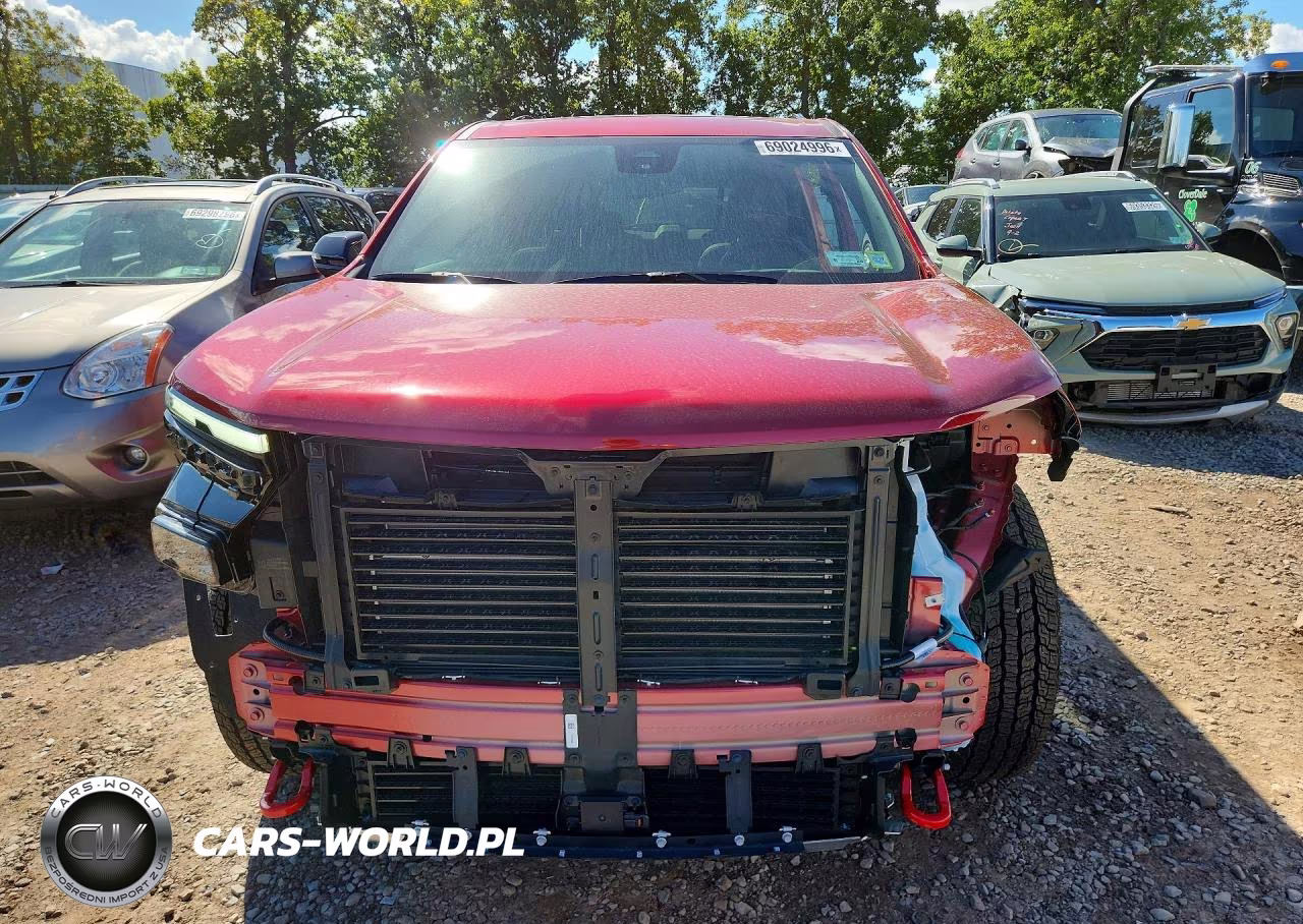 2026 Chevrolet Traverse Z71 VIN:1GNEVJKS5TJ341475 - 5