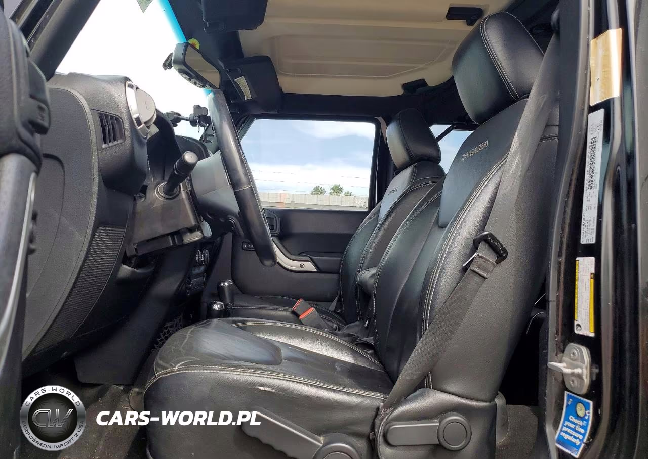 2016 Jeep Wrangler Unlimited Sahara VIN:1C4BJWEG8GL144113 - 7