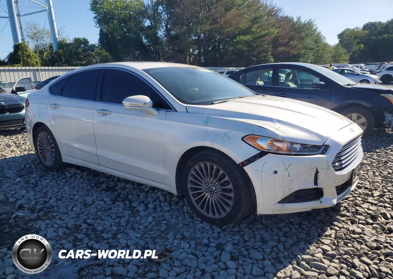 2013 Ford Fusion Titanium VIN:3FA6P0K98DR122053 - 4