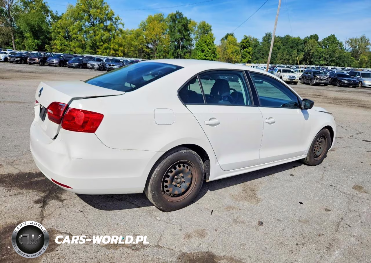 2014 Volkswagen Jetta Base VIN:3VW2K7AJ1EM207419 - 3