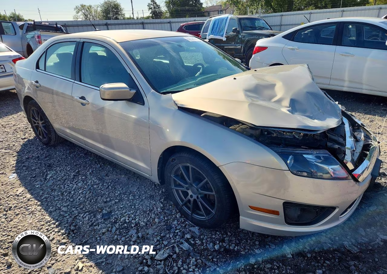 2010 Ford Fusion Se VIN:3FAHP0HA8AR427719 - 4