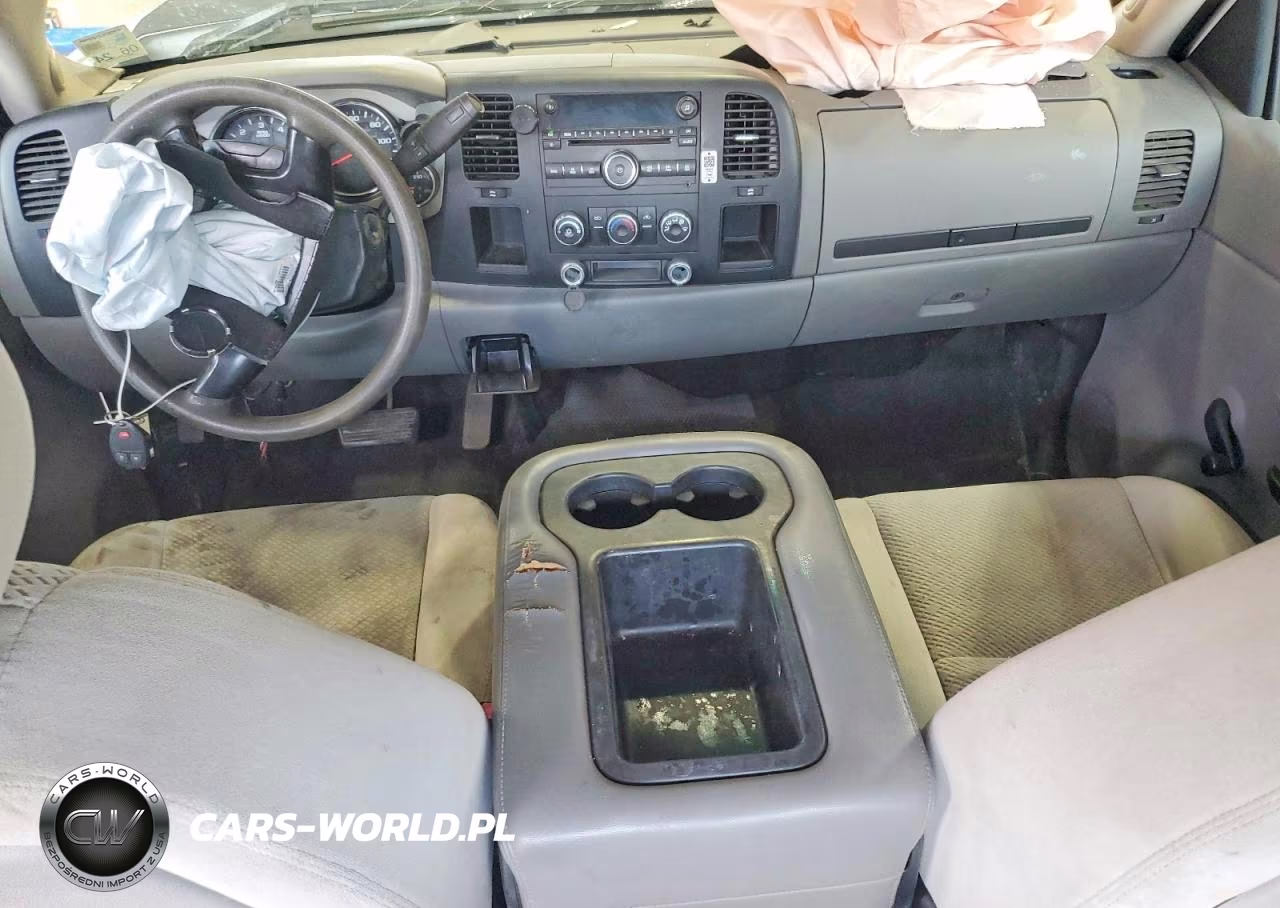 2008 Chevrolet Silverado C2500 Heavy Duty VIN:1GCHC23K88F205402 - 8