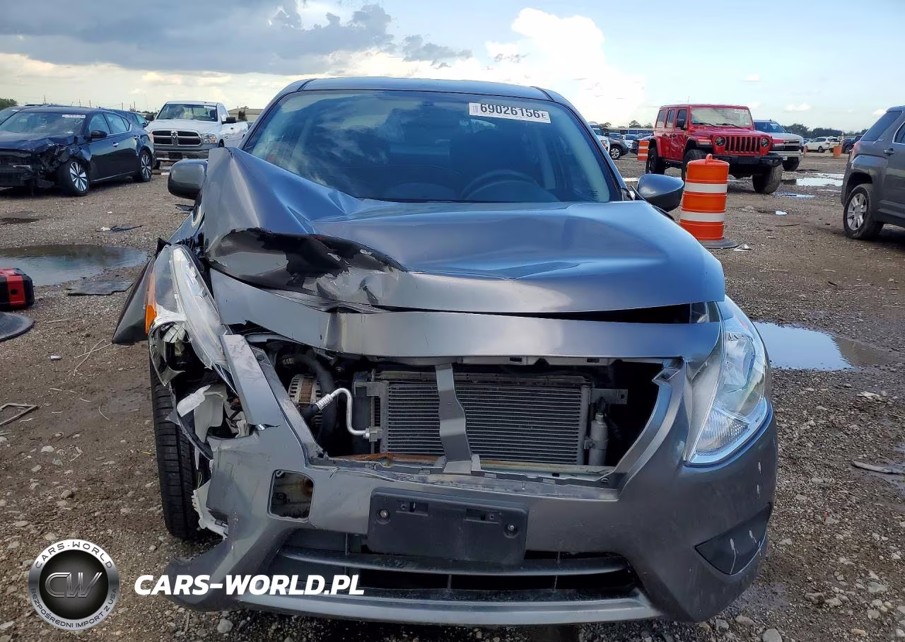 2019 Nissan Versa S Plus VIN:3N1CN7AP6KL878897 - 5