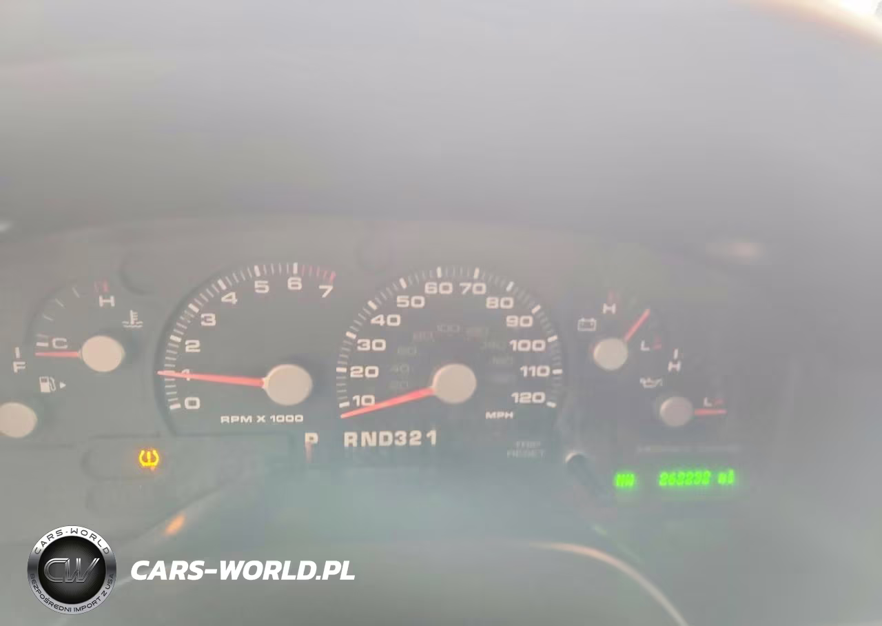2005 Ford Explorer Xlt VIN:1FMZU73KX5UB49822 - 9