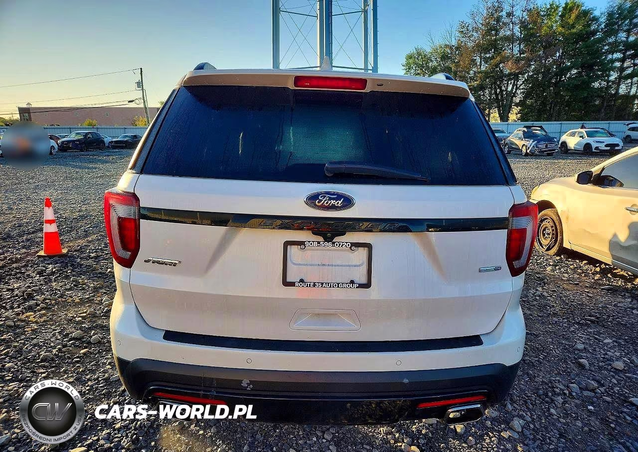 2017 Ford Explorer Sport VIN:1FM5K8GT2HGB49135 - 6
