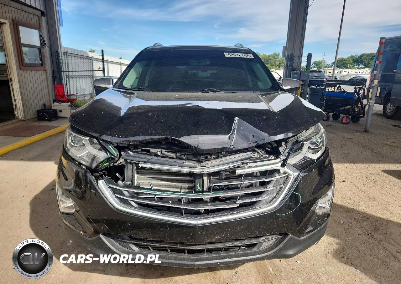 2018 Chevrolet Equinox Premier VIN:2GNAXVEV3J6191740 - 5