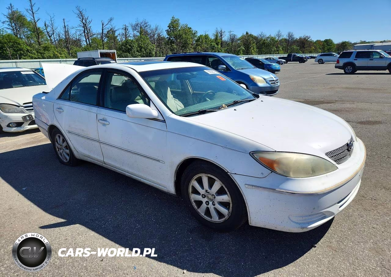 2002 Toyota Camry Xle V6 VIN:4T1BF30K82U005092 - 4