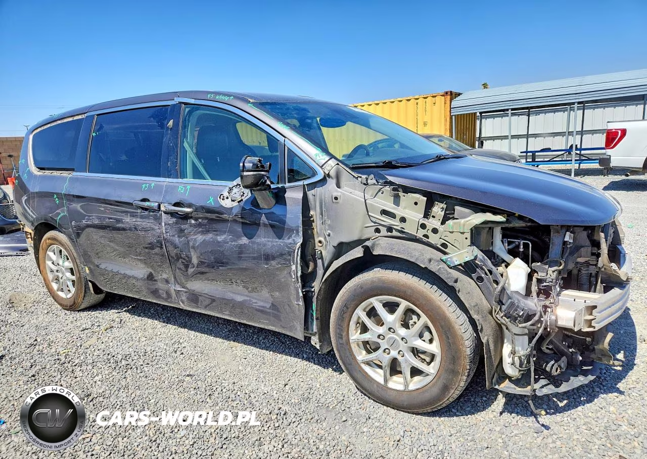 2022 Chrysler Pacifica Touring L VIN:2C4RC1BG3NR134190 - 4