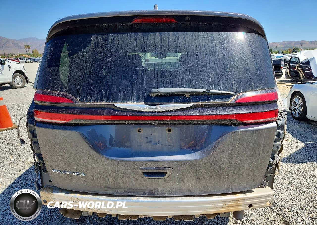 2022 Chrysler Pacifica Touring L VIN:2C4RC1BG3NR134190 - 6