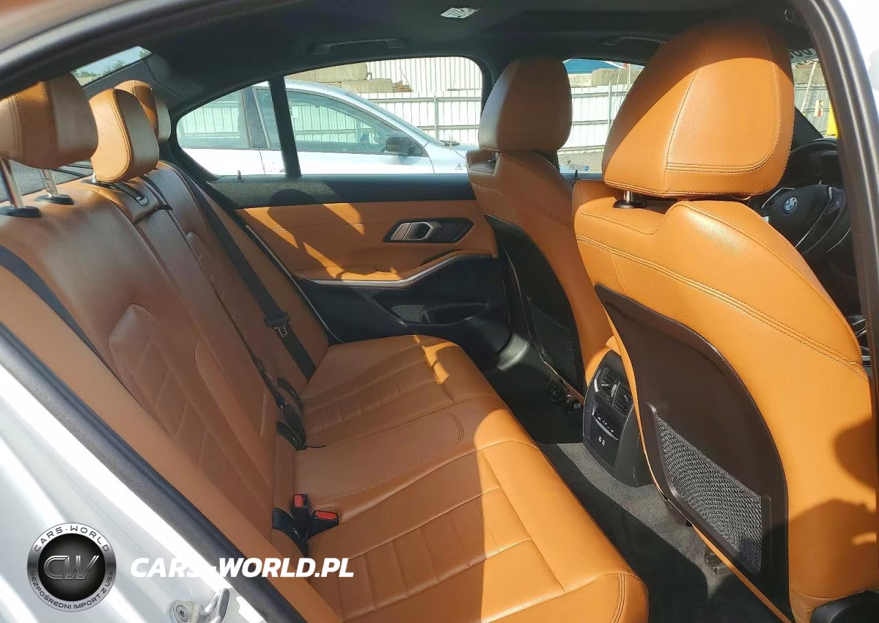 2021 BMW 330Xi VIN:3MW5R7J02M8B92811 - 10