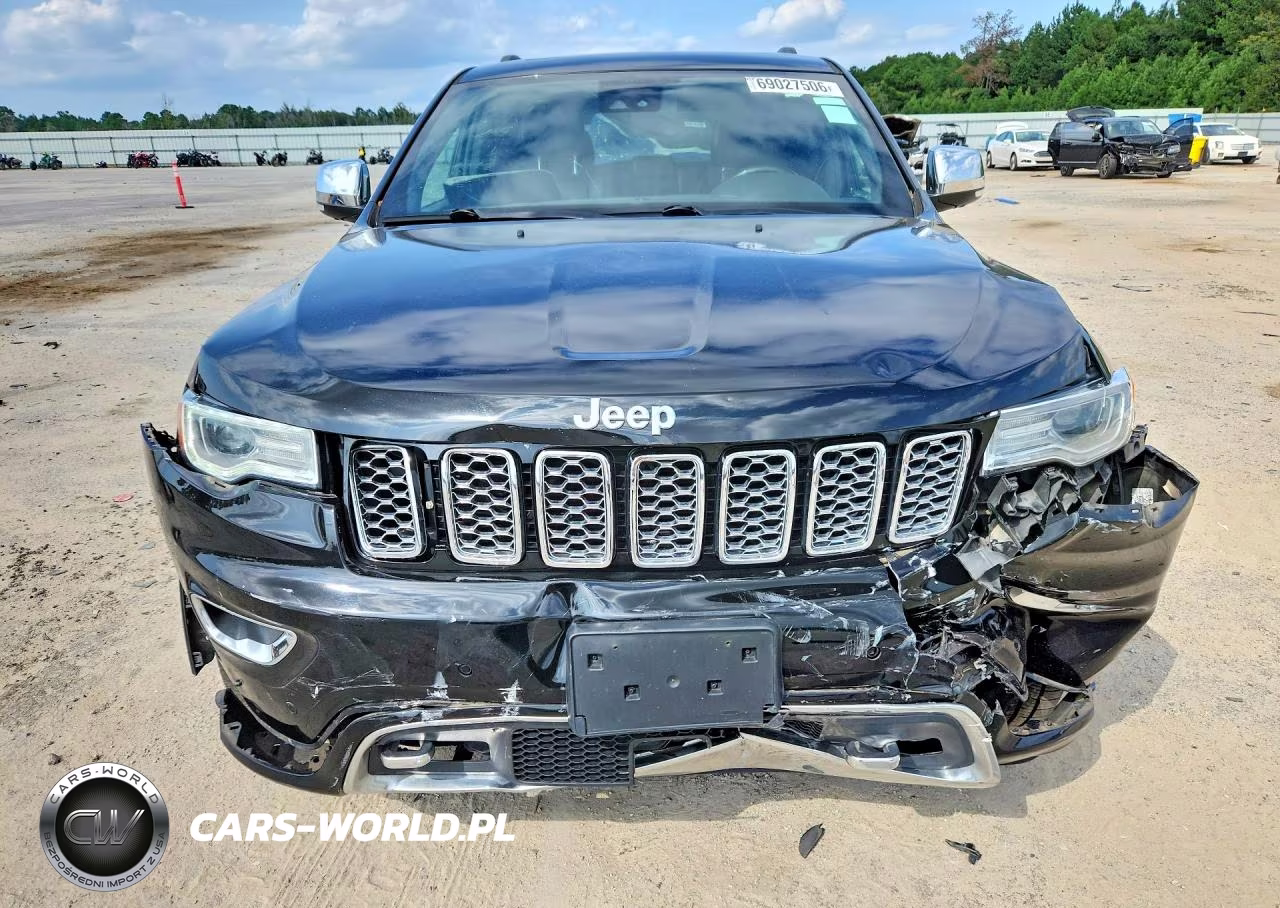 2017 Jeep Grand Cherokee Overland VIN:1C4RJFCGXHC843195 - 5