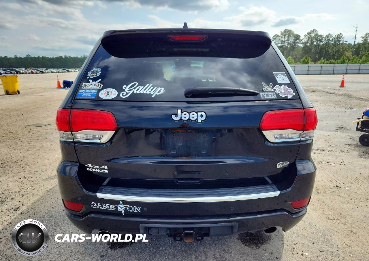 2017 Jeep Grand Cherokee Overland VIN:1C4RJFCGXHC843195 - 6