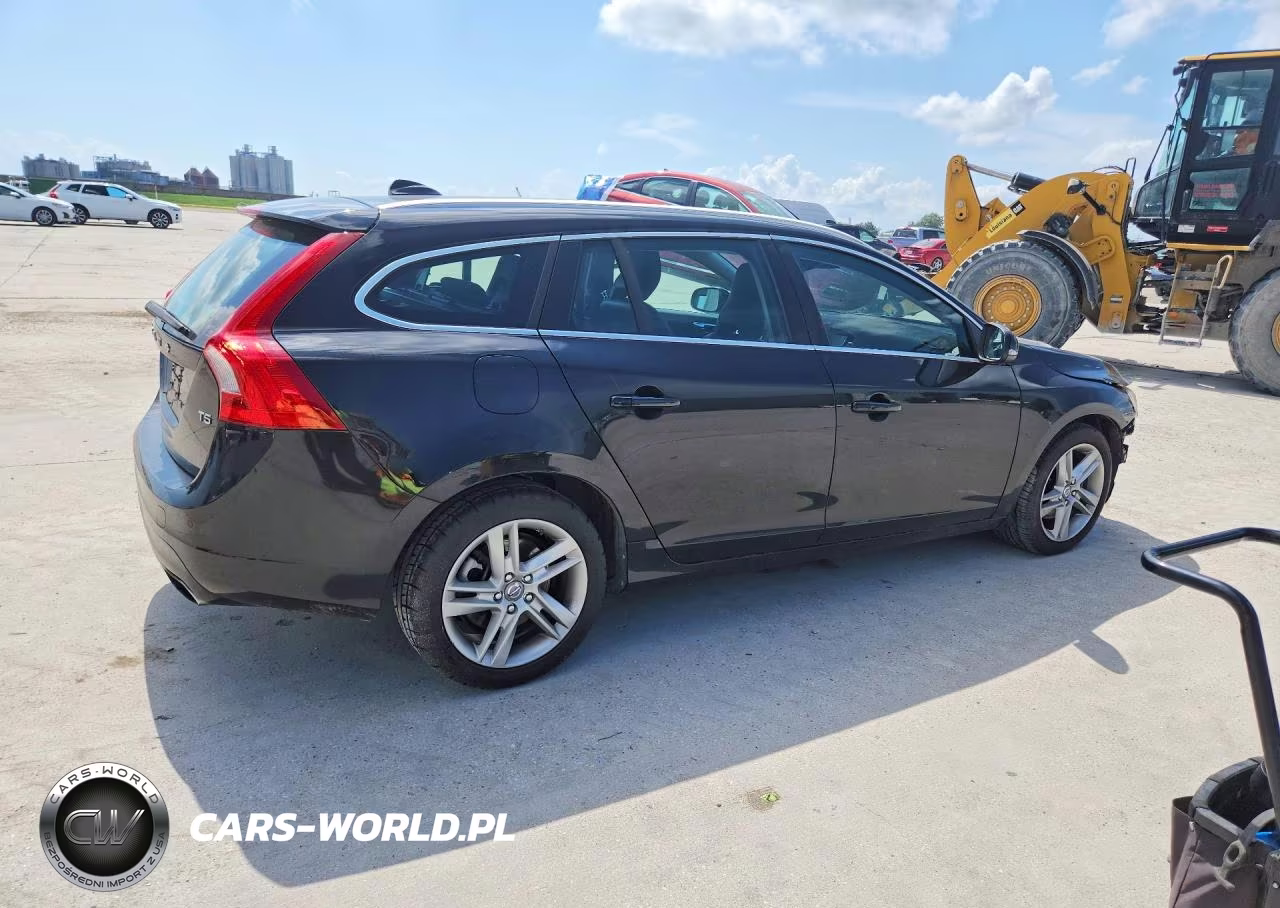 2015 Volvo V60 Premier+ VIN:YV140MEC4F1195206 - 3