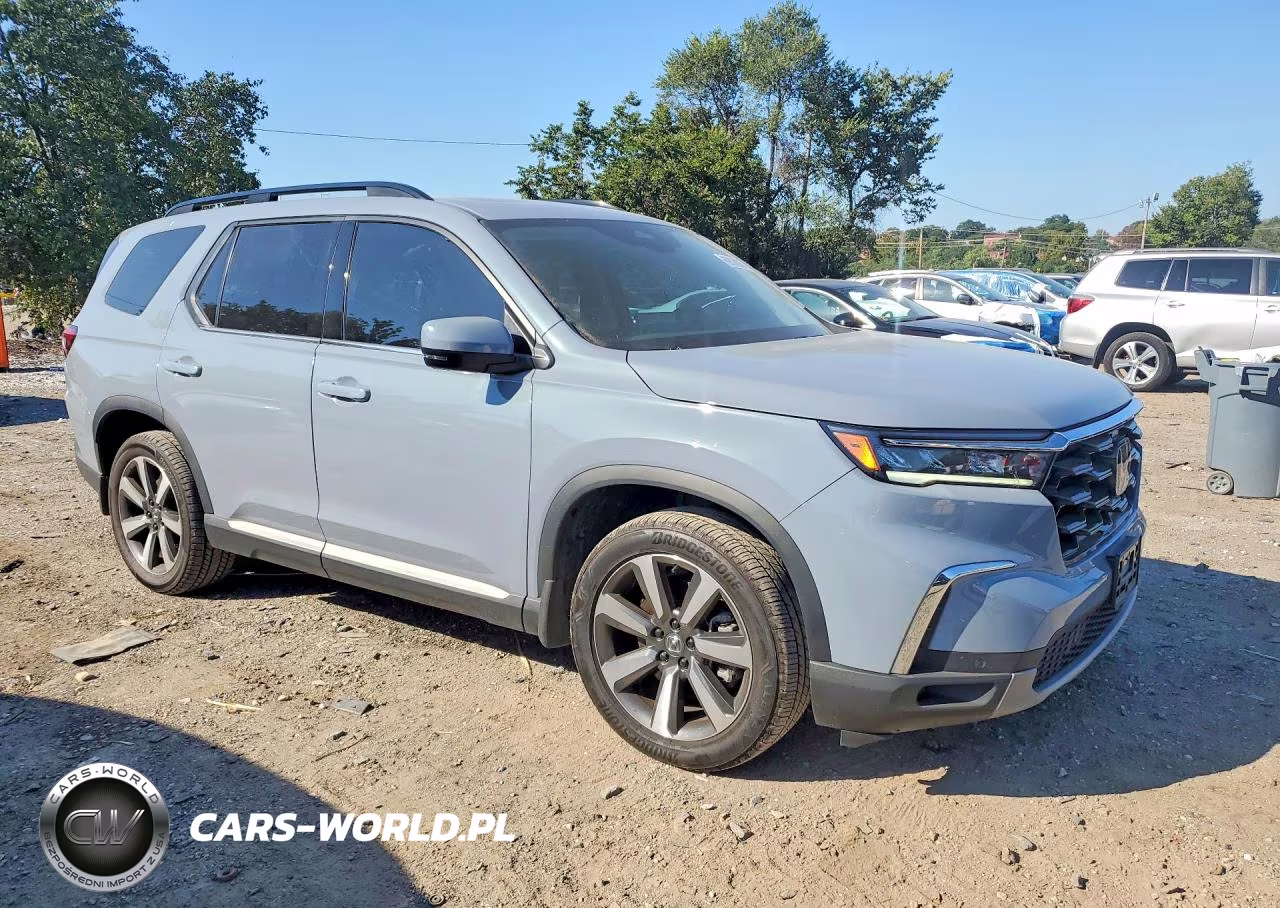 2025 Honda Pilot Touring VIN:5FNYG1H70SB097212 - 4