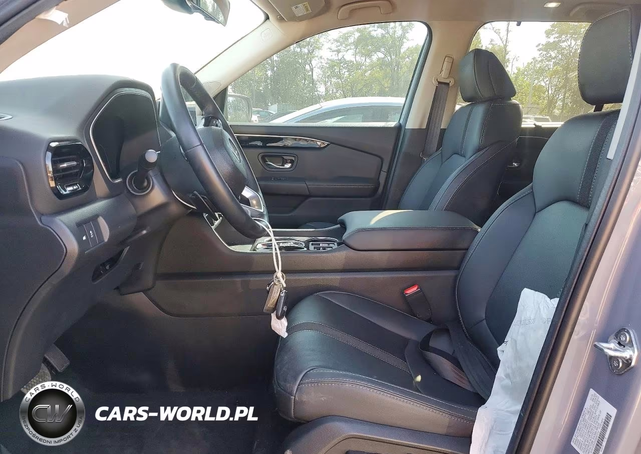 2025 Honda Pilot Touring VIN:5FNYG1H70SB097212 - 7